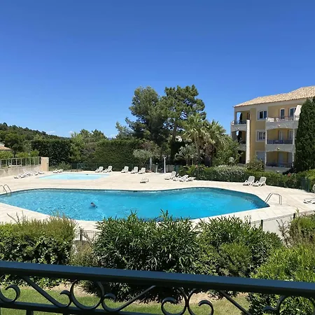 Is100-122 Appt 2 Pieces 5 Couchages Avec Piscine Et Parking *